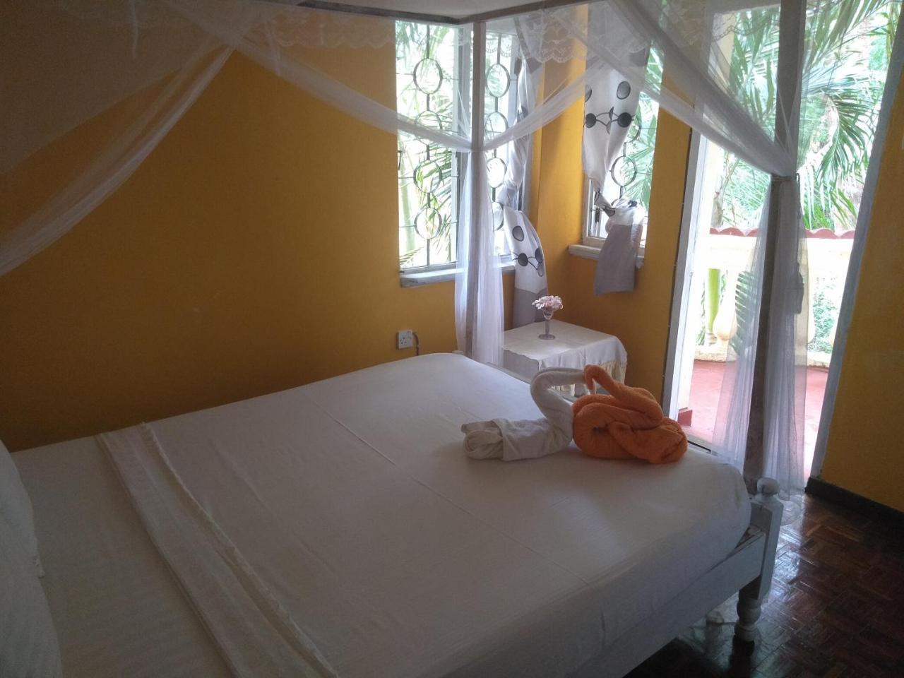 Jua Baharini Bed & Breakfast Malindi Ngoại thất bức ảnh